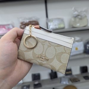 Ví móc khóa Coach